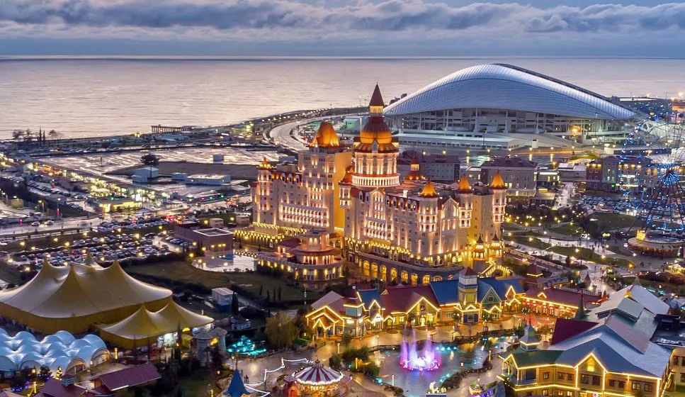 Замок Богатырь — вид снаружи