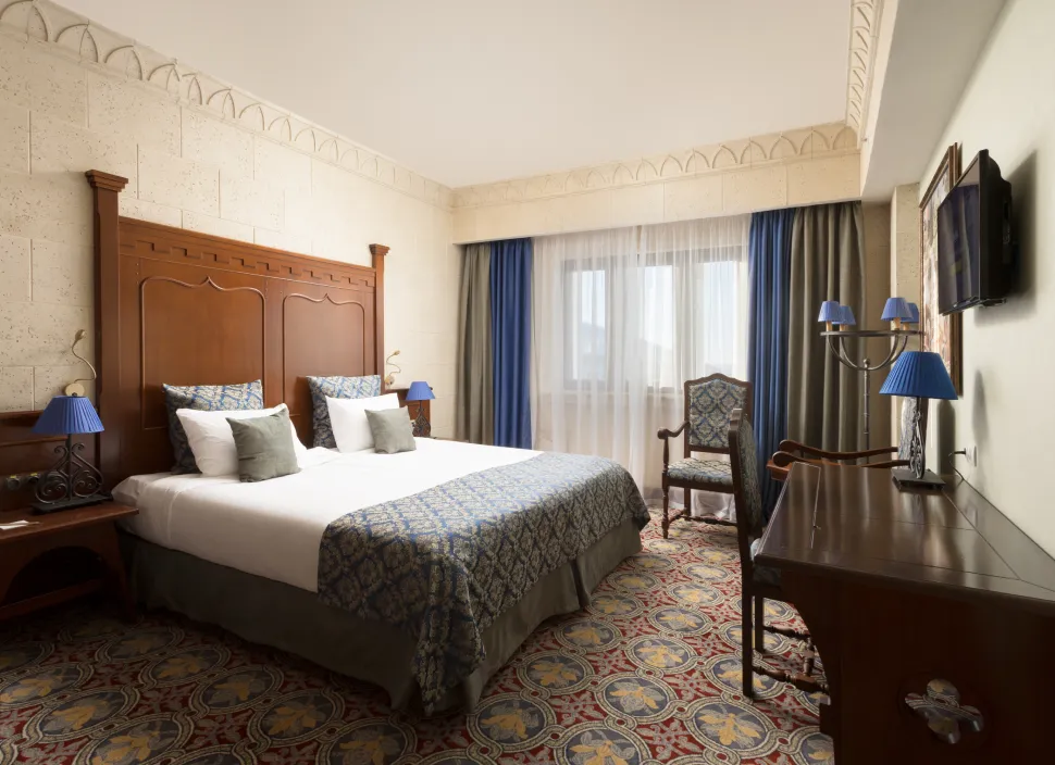 Супериор — Замок Богатырь